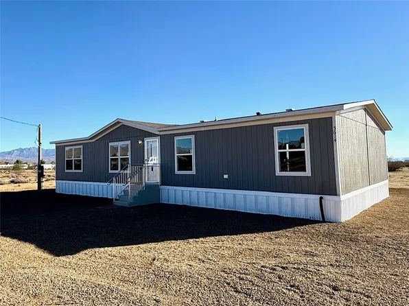 5614 W Newgard Dr, Golden Valley, AZ 86413