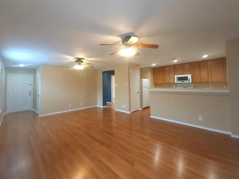 273 Tower Dr — Photo 1