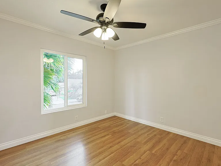 620 E Lexington Ave #16 — Photo 13