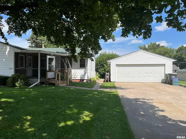 1434 27th Ave S, Clinton, IA 52732