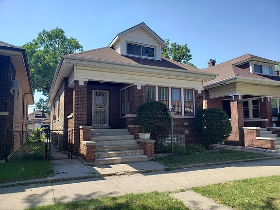 2nd image of 8414 S Aberdeen St