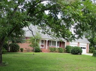 200 Poplar St, Cheraw, SC 29520