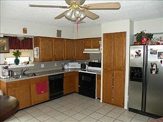 3rd image of 2121 Laurel Oaks Dr