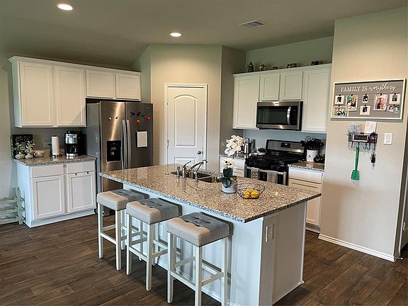 2nd image of 18356 Klamath Falls Ln