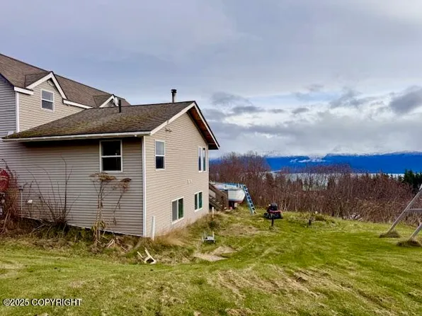 51325 Hubbard Ln, Homer, AK 99603