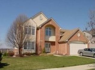 2597 Ivy Hill Dr, Commerce Township, MI