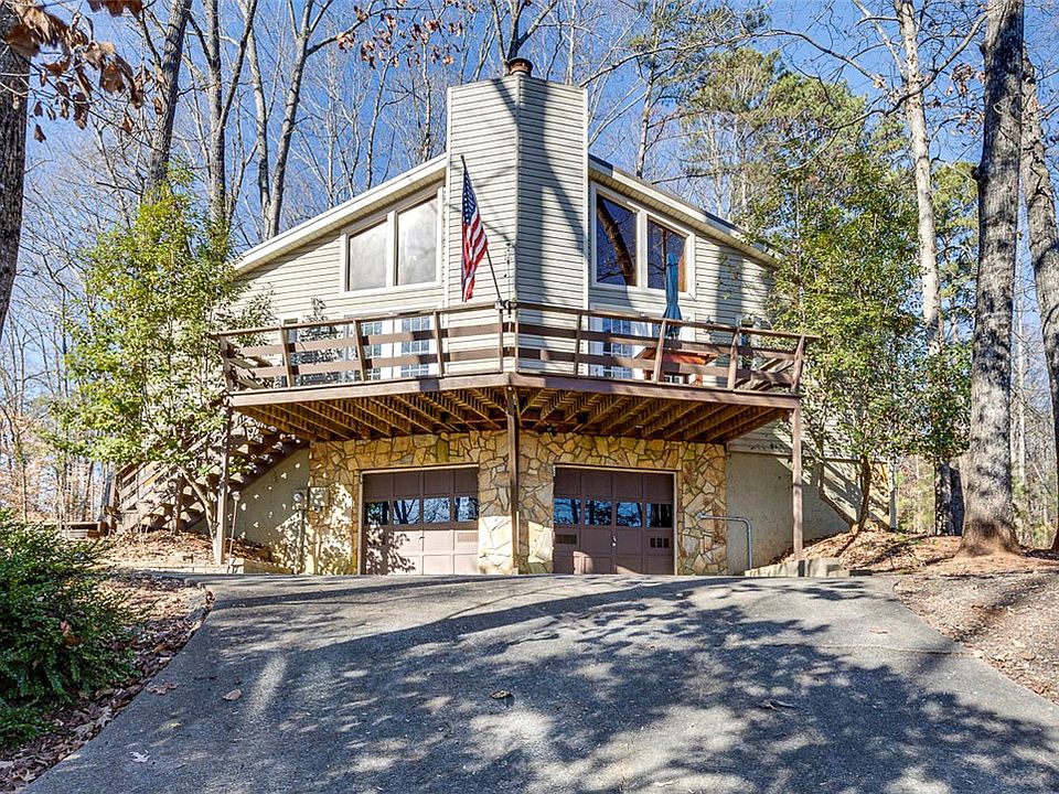 1st image of 203 Snead Ln