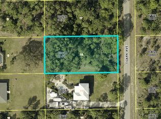 907 Clark Ave, Lehigh Acres, FL 33972