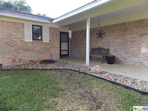 2nd image of 2307 Zinnia Ct