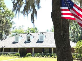 932 Birdwood Dr, Orange Park, FL 32073