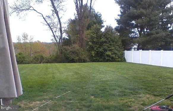 2nd image of 102 Buckshire Dr