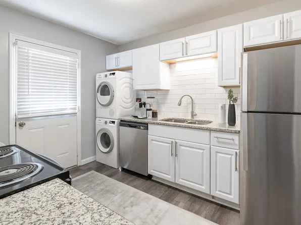 Crown Point Townhomes