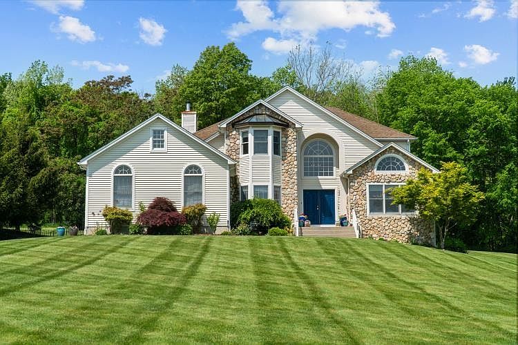 1st image of 108 Denniston Drive