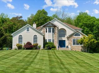 108 Denniston Dr, New Windsor, NY 12553