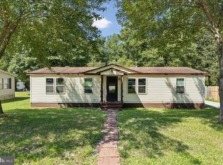 21535 Forest Run Dr, Lexington Park, MD 20653