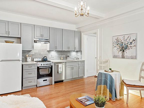 4th image of 345 W 55th St APT 7E