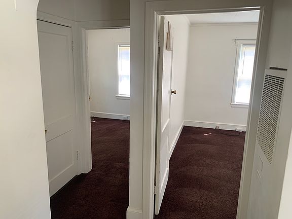 5th image of 3401 Calumet Pl