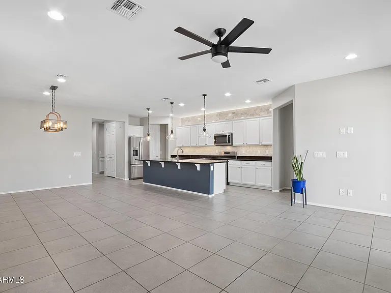 17766 W Granite View Dr — Photo 15