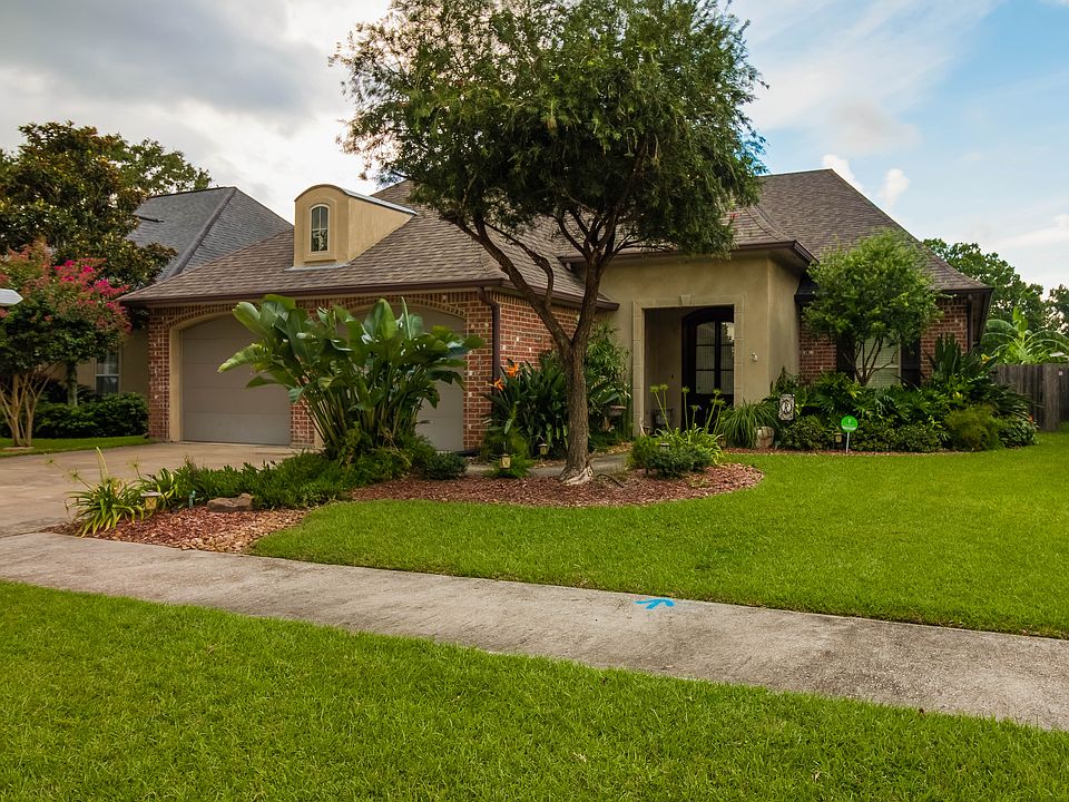 1st image of 432 Paddington Dr