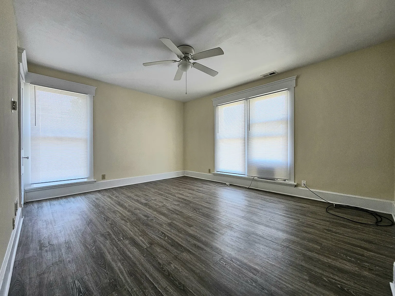 1 bed, 800 sqft, $800 — Photo 3