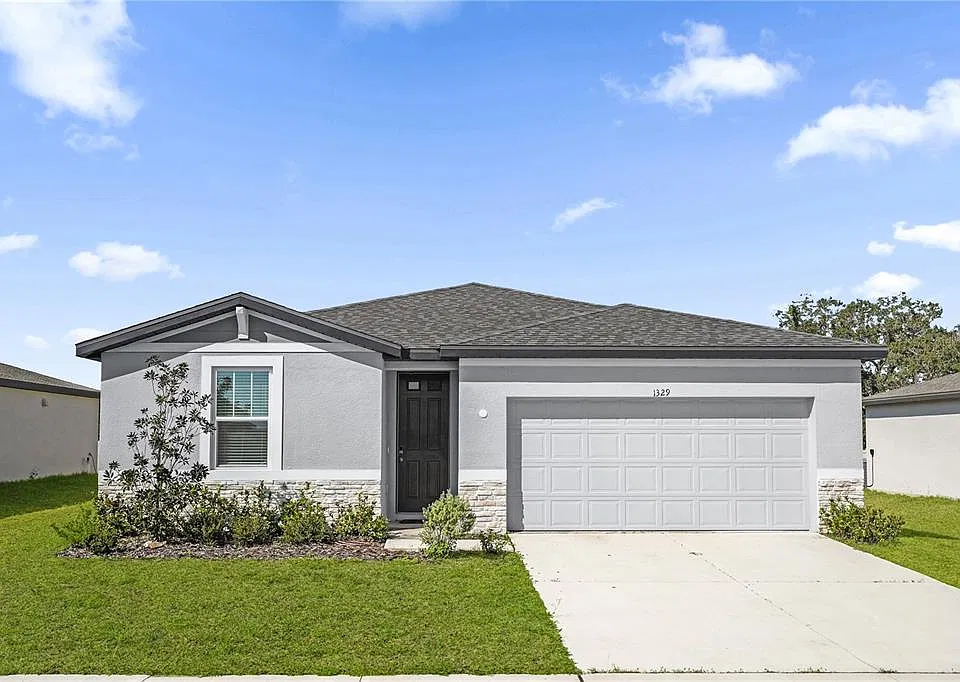 1329 Oak Valley Dr