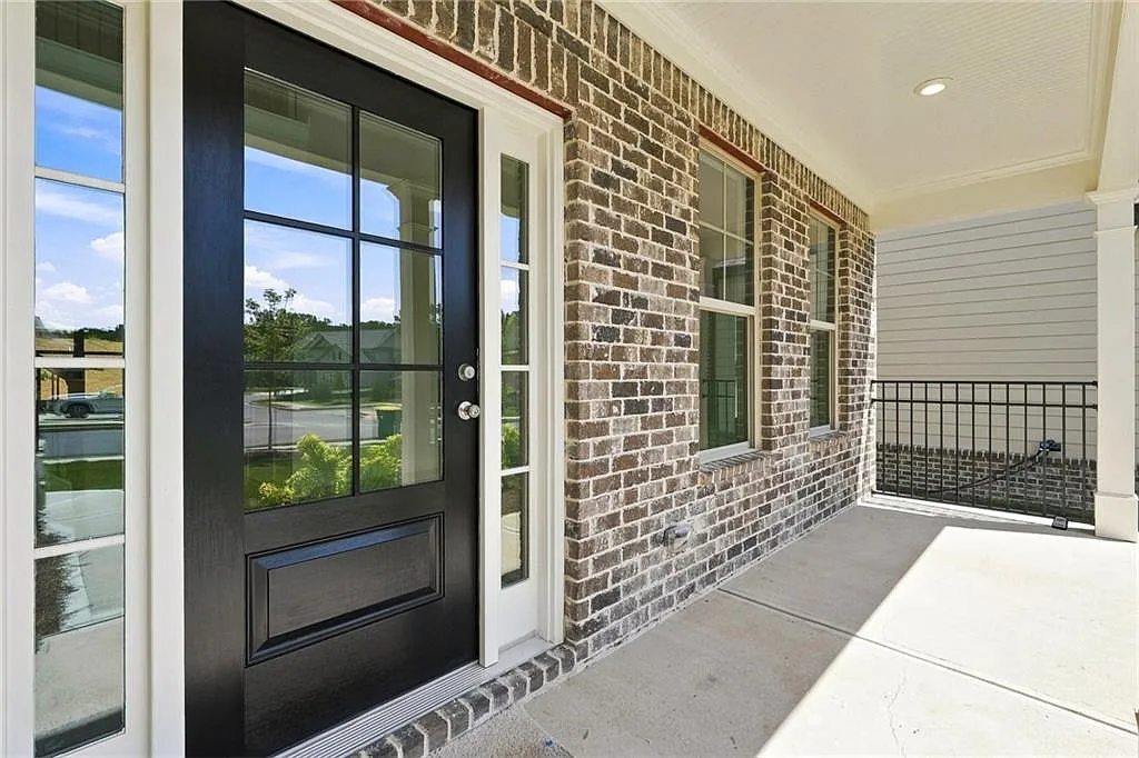 5 bed, 4.0 bath, 3500 sqft, $4,750 — Photo 4