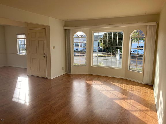 2nd image of 826 Lemon Grove Ave