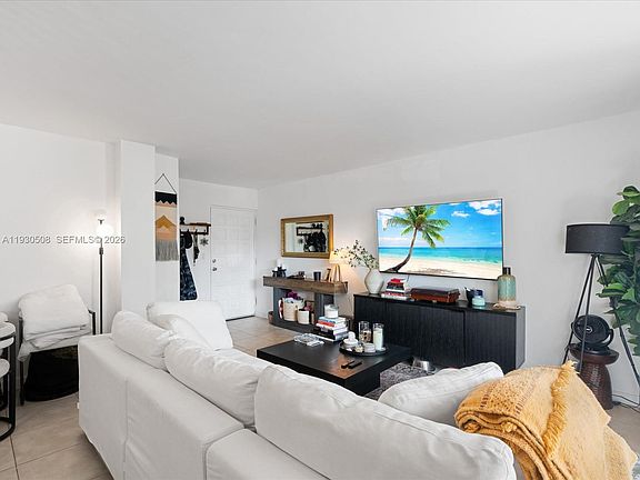 5th image of 680 NE 64th St APT A110