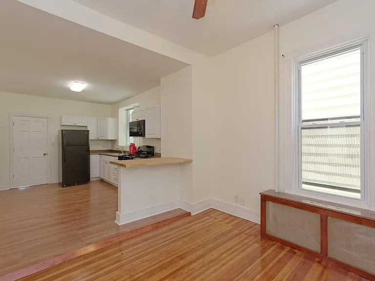 587 Washington Ave #1 — Photo 3