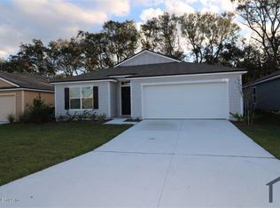 8088 Brothers Walk Ln, Jacksonville, FL 32277