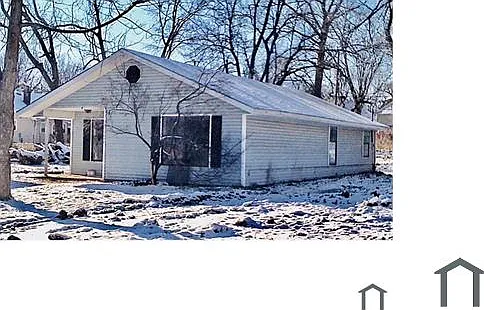 6904 Brooklyn Ave — Photo 1