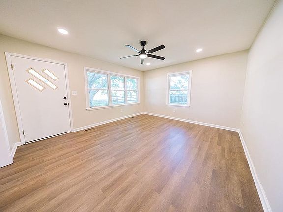 5th image of 7531 Springfield Rd