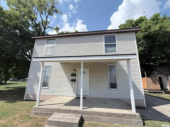 304 E College St, Carbondale, IL 62901