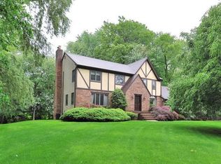 6 Fairfield Ct, Demarest, NJ 07627