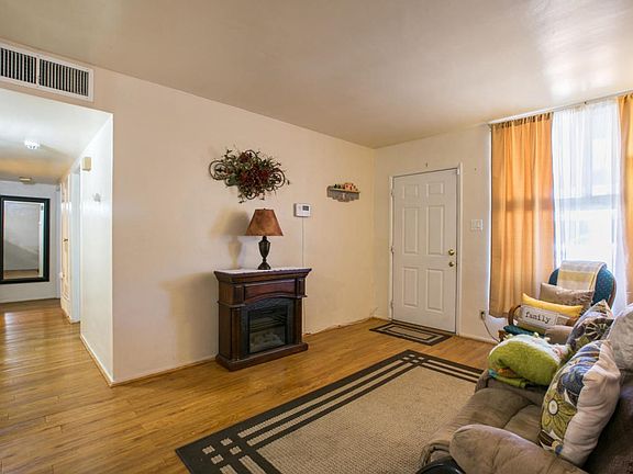 FOTOVAN.com_9002 Claremont (005)