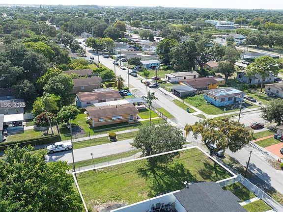 3rd image of 1990 NW 153rd St