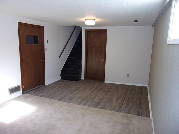 4th image of 105 N Arlington Ave