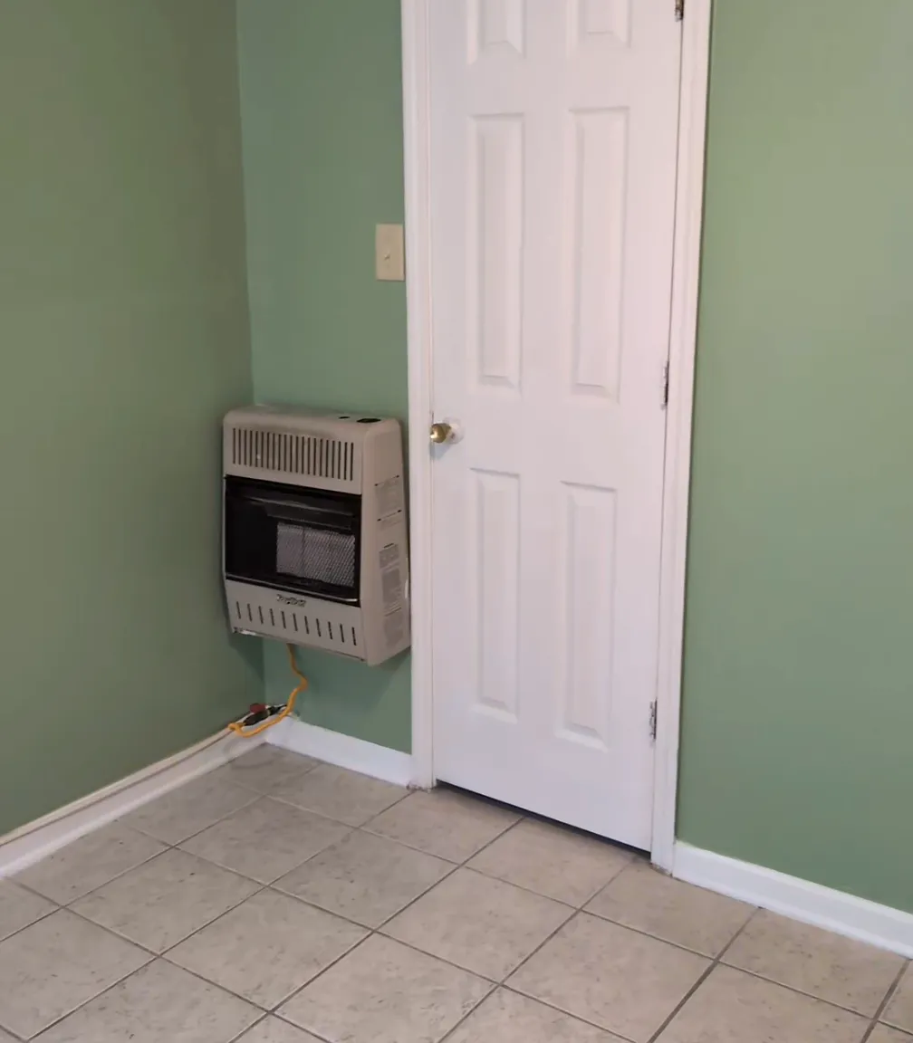 1 bed, $1,000 — Photo 2