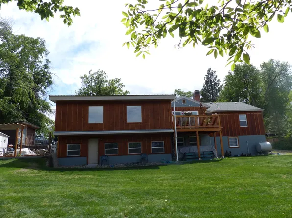 423 W Pettibone Ave, Hines, OR 97738