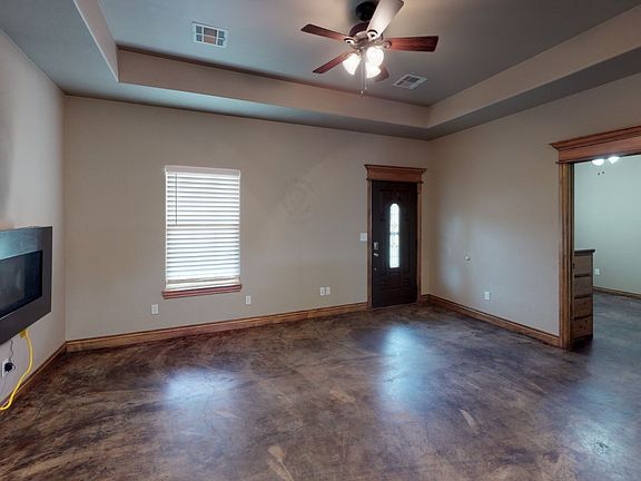 2nd image of 11201 NE Marigold Ln