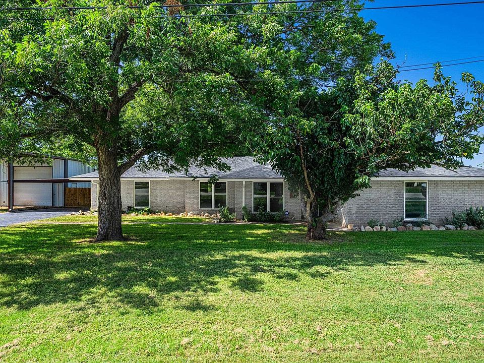 1st image of 301 E Ash Drive