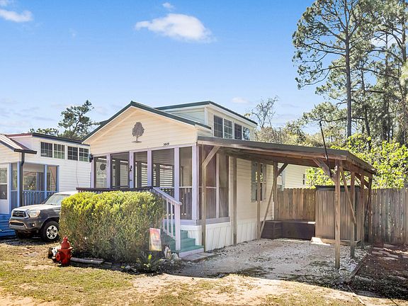 2nd image of 1449 Suncrest St