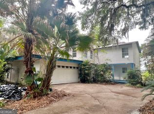 889 Piney Bluff Rd, Waverly, GA 31565