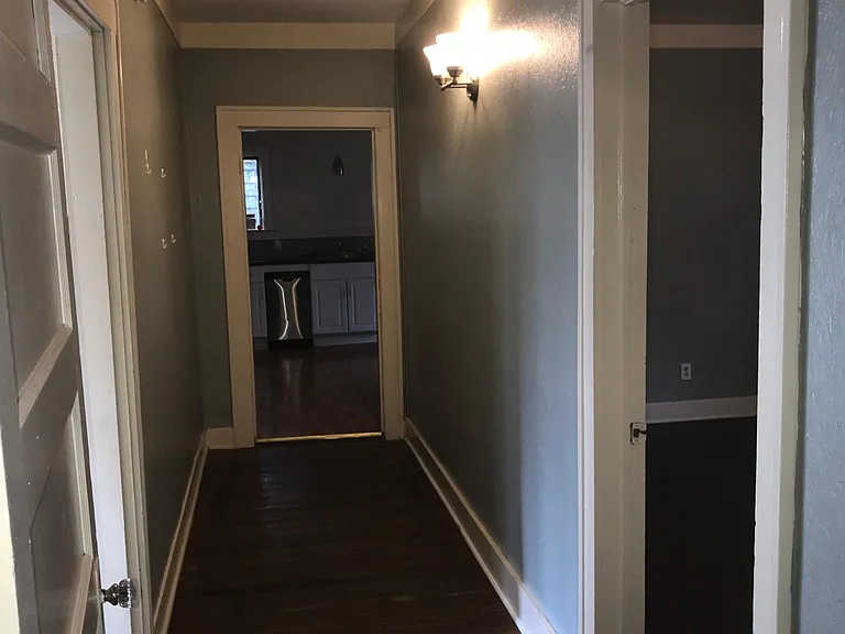 218 S Maple St #1 — Photo 4