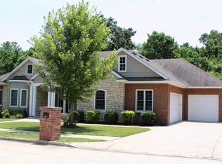 1326 Grace Ln, Boonville, MO 65233