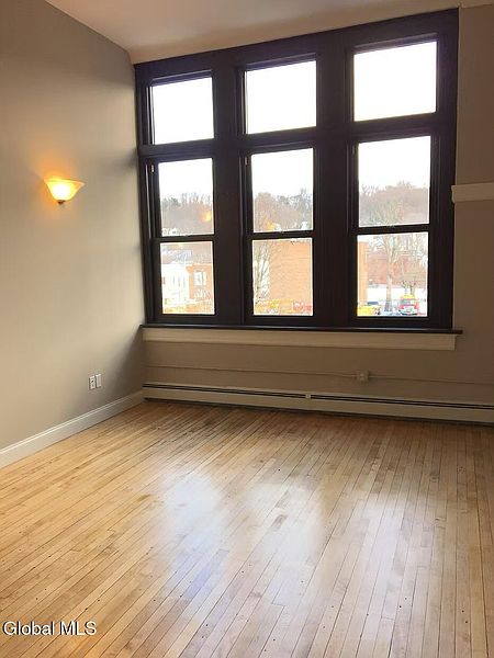 5th image of 2920 5th Avenue
