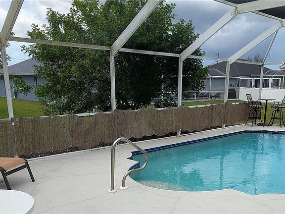 5th image of 2205 NW 15th St