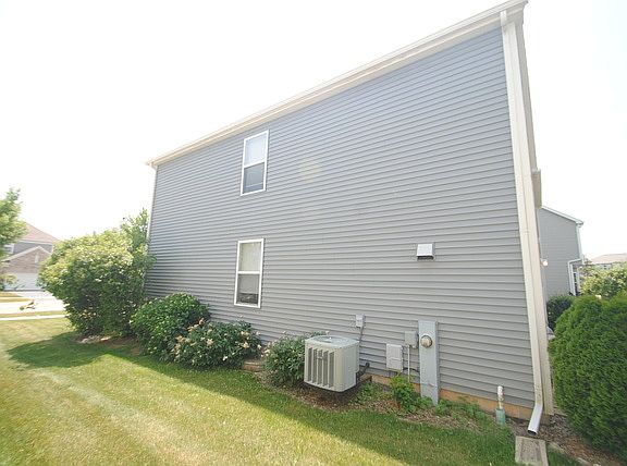 2nd image of 960 Timber Lake Dr