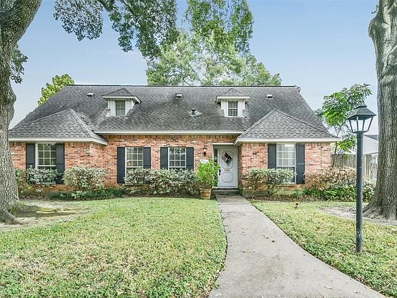 2nd image of 8514 Dashwood Dr