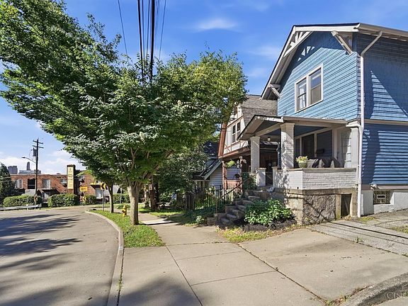 3rd image of 2105 W Clifton Ave